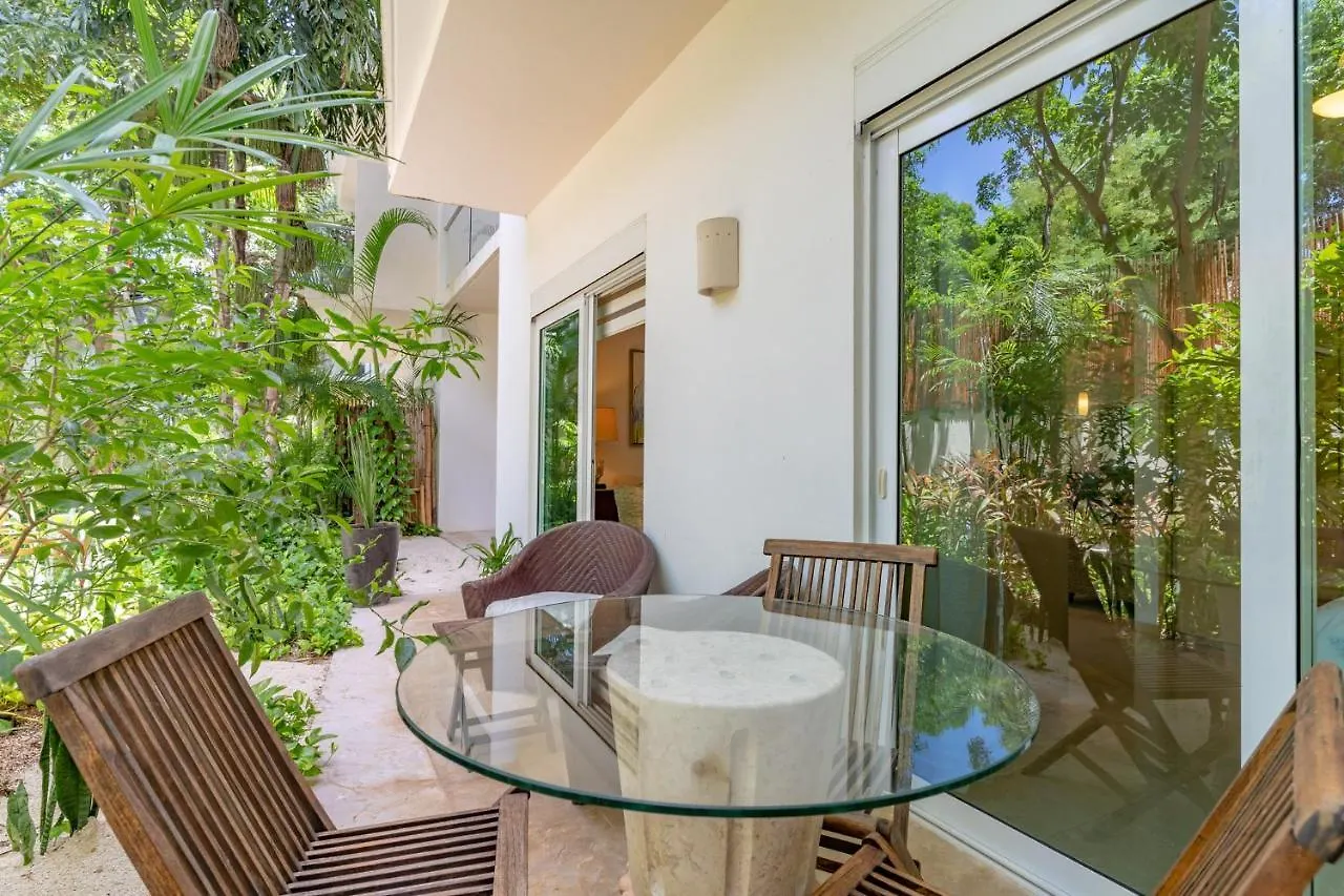 Papaya 15 Apartments Playa del Carmen Mexico