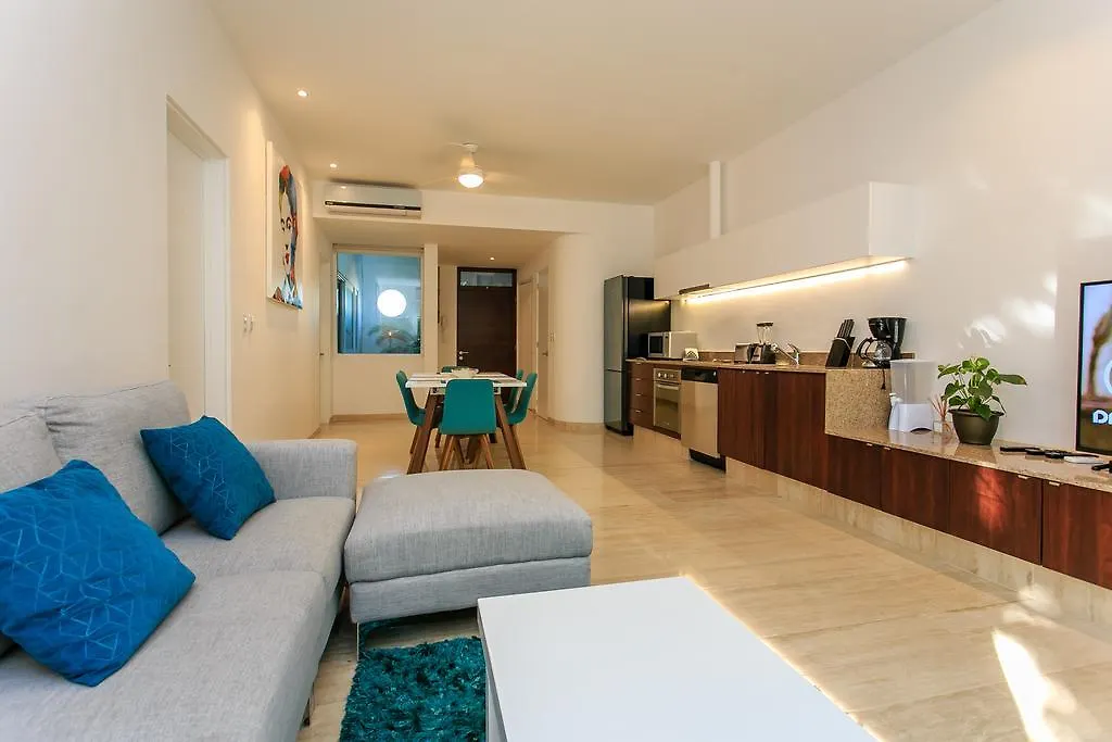 Papaya 15 Apartments Playa del Carmen Mexiko